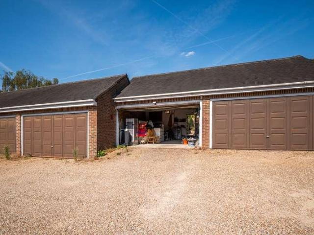 House for sale in Temple Fortune, Greater London
