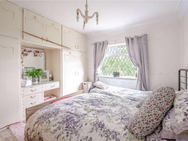 House for sale in Frizinghall, West Yorkshire