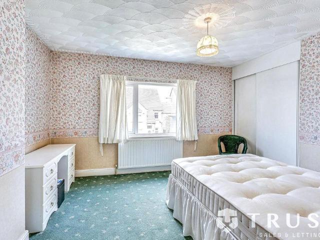 House for sale in Dewsbury Moor, Heckmondwike