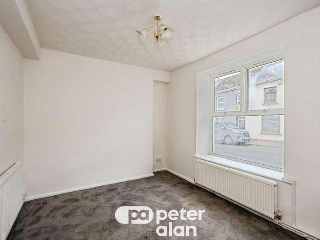 House for sale in Onllwyn, Banwen