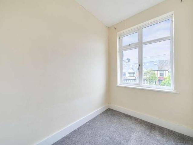 House for sale in London Borough of Lewisham, Bell Green