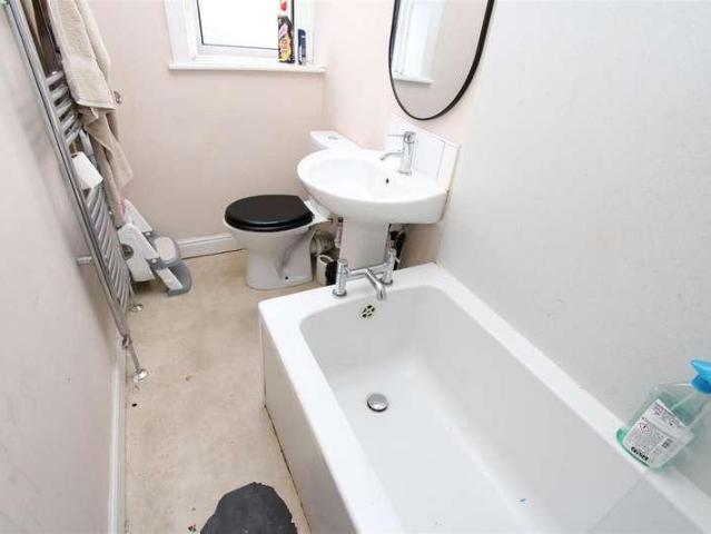 House for sale in Slack Side, West Yorkshire