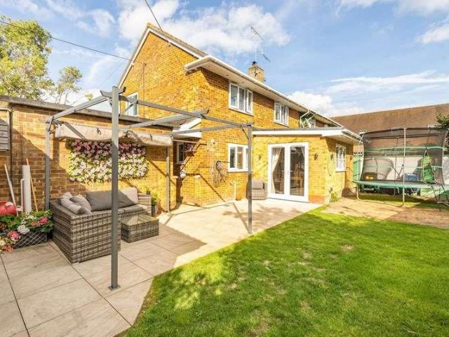 House for sale in Durrington, Wiltshire