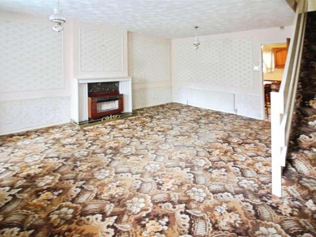 House for sale in Mill Green, Leeds