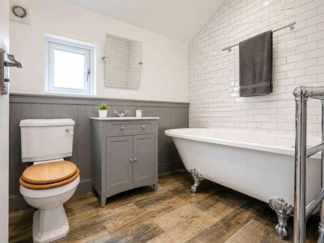 House for sale in Elstree and Borehamwood, Borehamwood