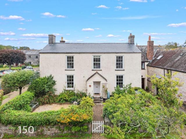 House for sale in Strode, Devon