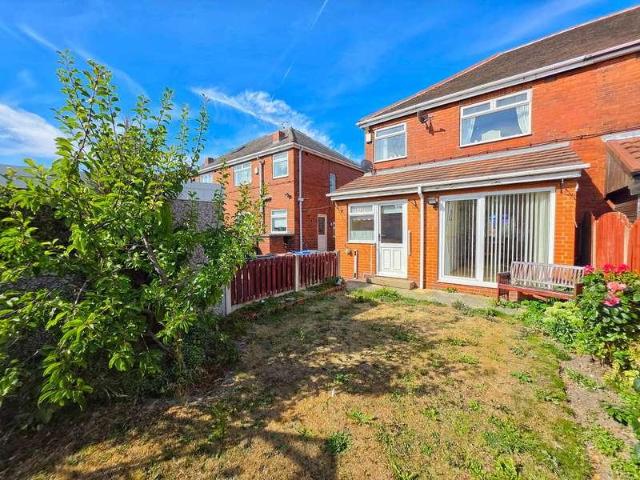 House for sale in Shafton, South Yorkshire