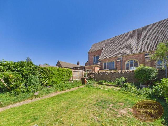 House for sale in Sunnyside, West Northamptonshire