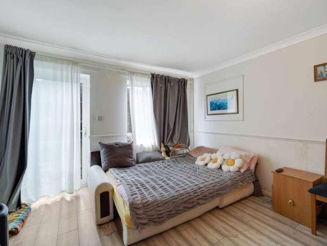 House for sale in Beckton, Greater London