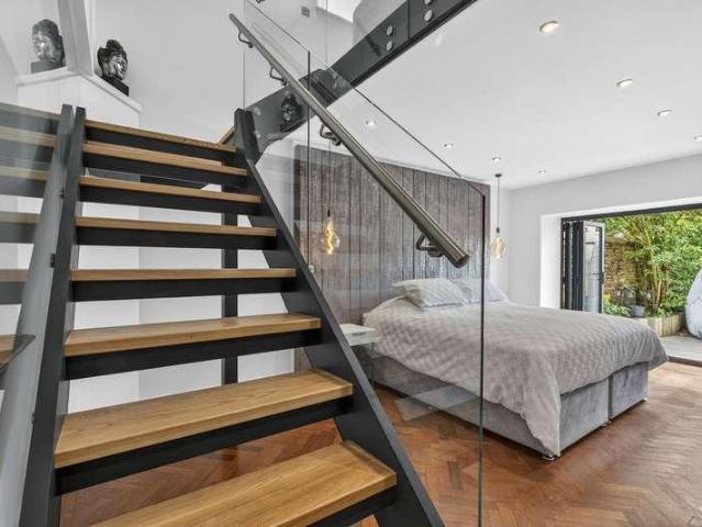 House for sale in Staverton