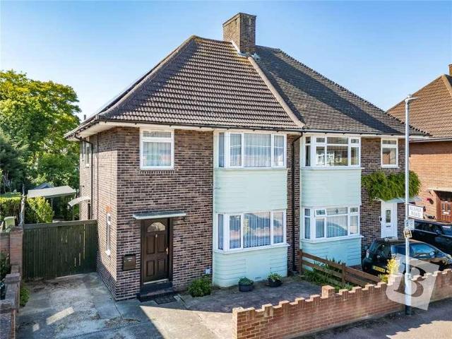 House for sale in Dagenham, Becontree