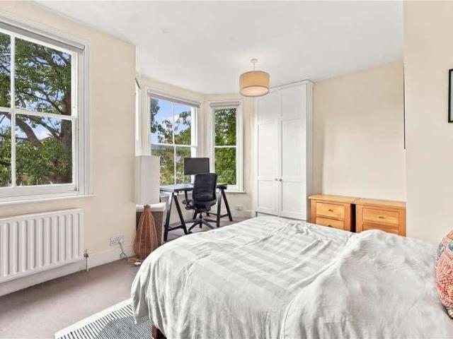 House for sale in De Beauvoir Town, Greater London