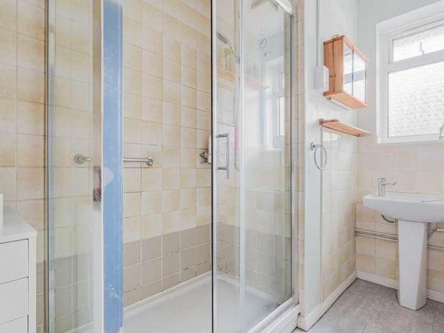House for sale in Wanborough, Westborough