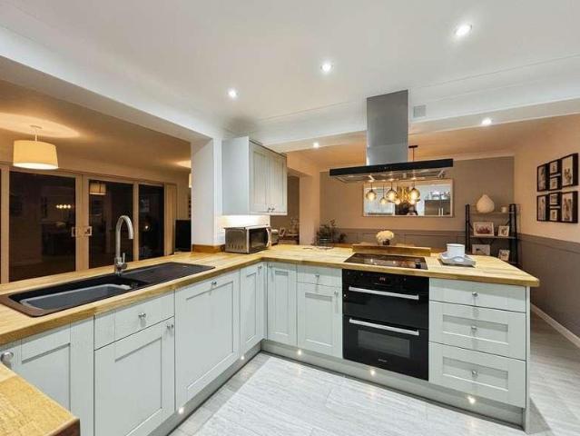 House for sale in Alderholt, East Dorset