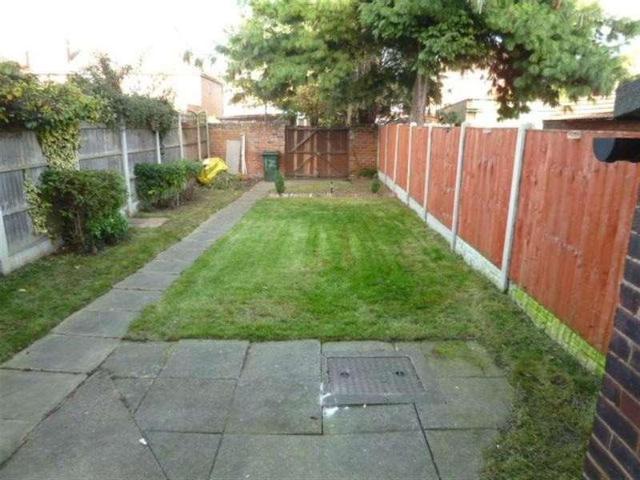 House for sale in Belle Vue, South Yorkshire