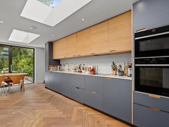 House for sale in Brownswood Park, Stoke Newington