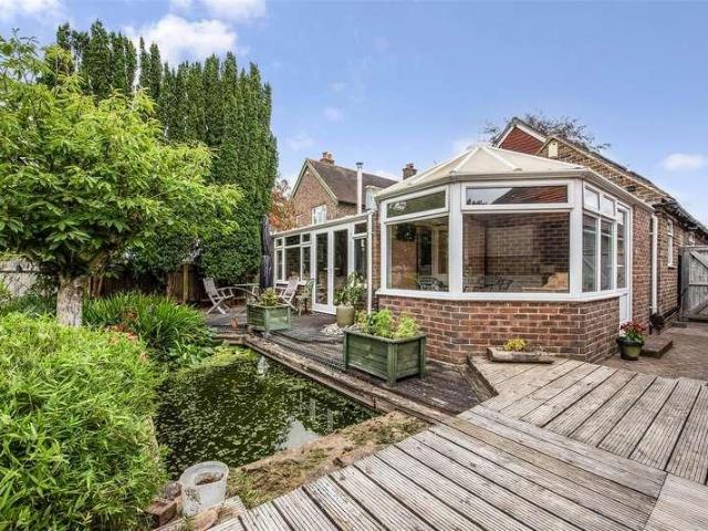 House for sale in Littlecote, West Sussex