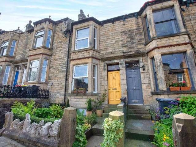 House for sale in Bulk, Bare
