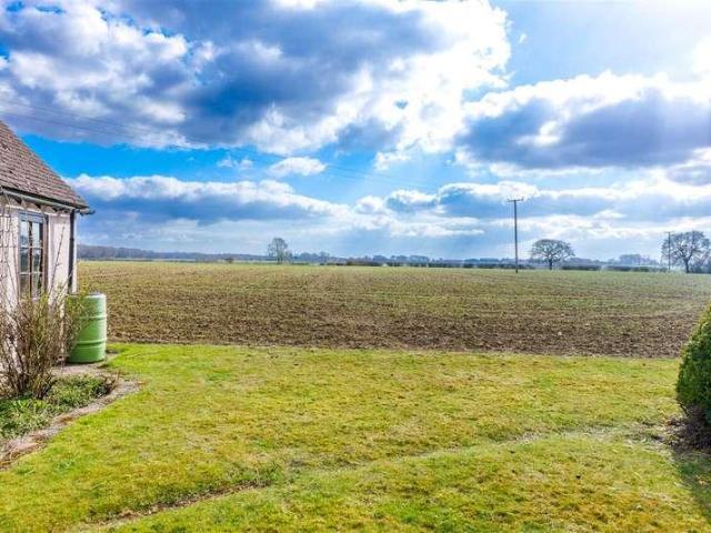 House for sale in Great Dunmow, Lindsell