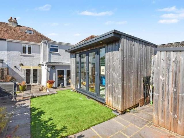 House for sale in Foxhole, Livermead