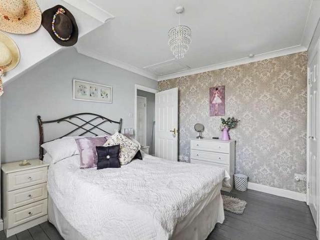 House for sale in Oad Street, Kent