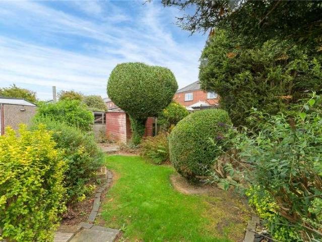 House for sale in Drighlington, West Yorkshire