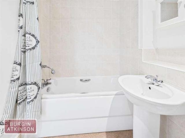House for sale in Newtown, Costhorpe