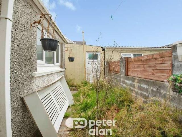 House for sale in Forge Side, Blaenavon