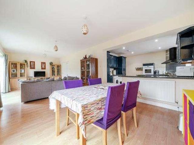 House for sale in Middleton Cheney, Northamptonshire