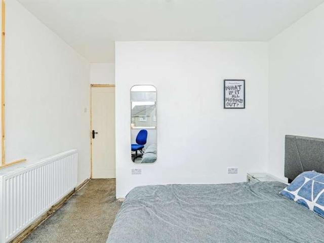 House for sale in Sarn, Wales