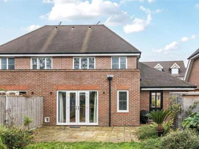 House for sale in East Molesey, Surrey