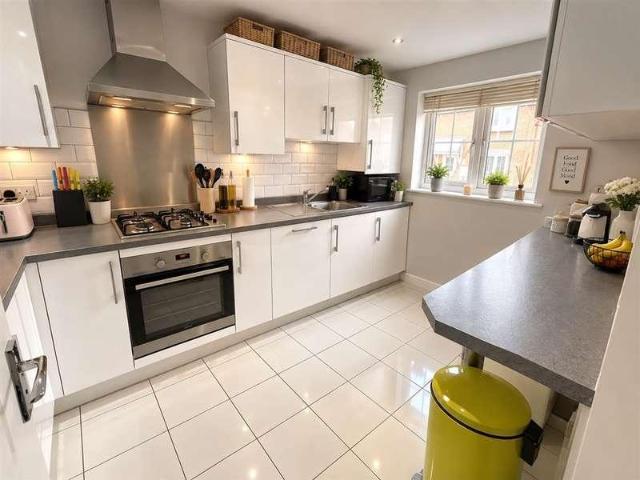 House for sale in Kingley Gate, Arun