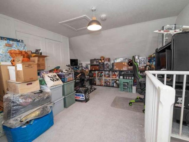 House for sale in Longport, The Bridge