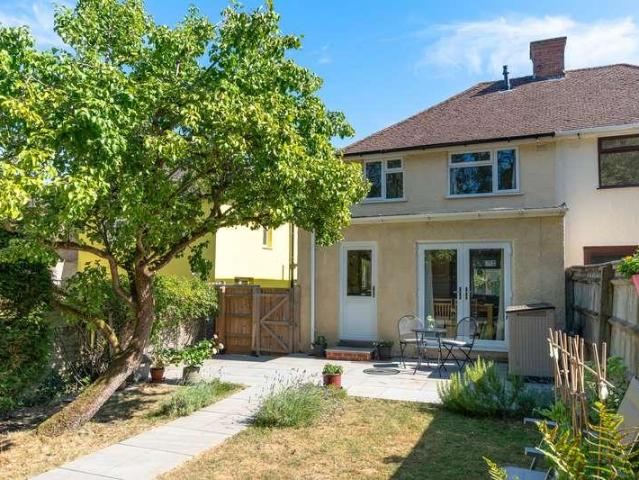 House for sale in The Slade, Oxfordshire