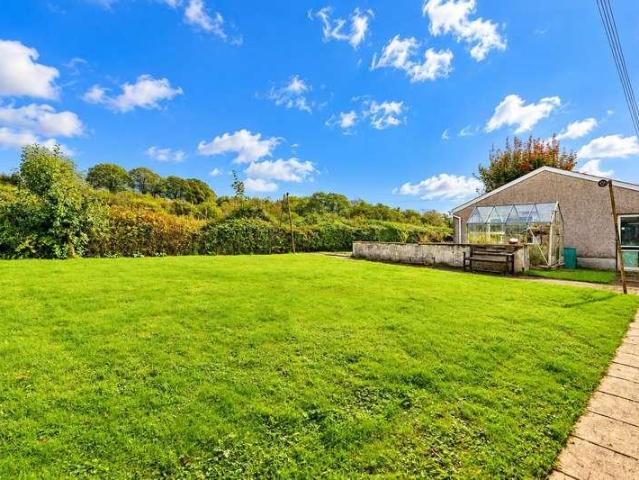 House for sale in Woodfieldside, Oakdale