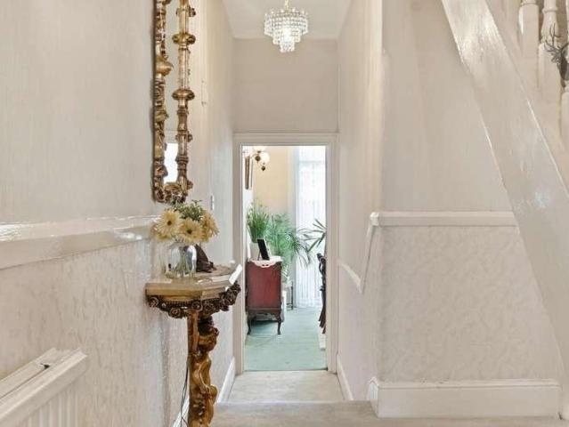 House for sale in Upper Walthamstow, Leytonstone