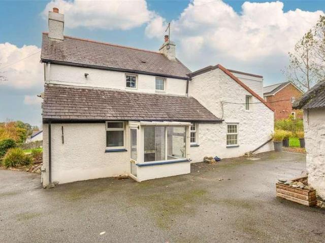 House for sale in Llanfairfechan, Wales