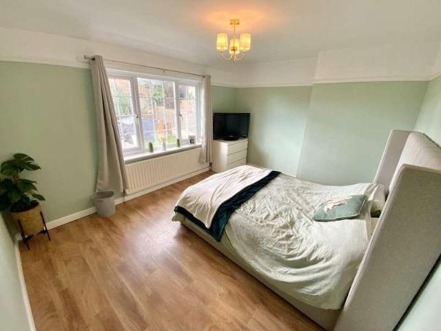 House for sale in Cradley, West Midlands