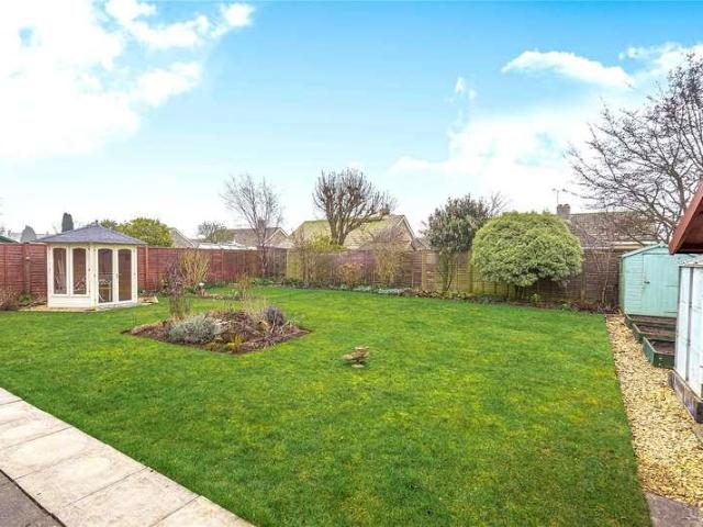 House for sale in The Knapp, Stroud