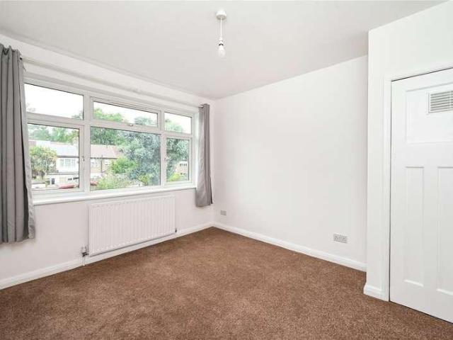 House for sale in Lower Halliford, Surrey