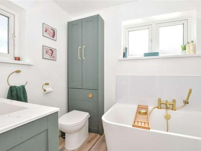 House for sale in Frindsbury