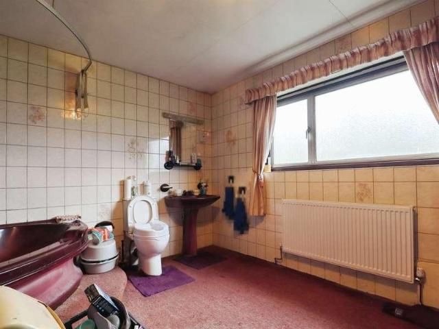 House for sale in Cornelly, Wales