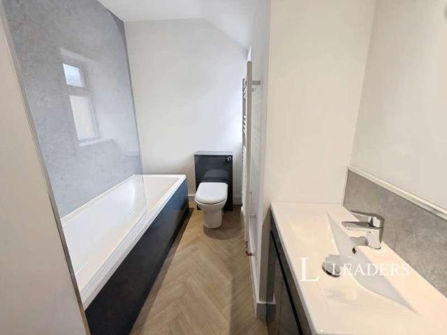 House for sale in Potters Corner, East Midlands