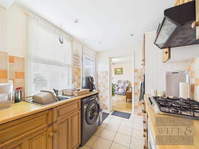 House for sale in Heathlands, East Sussex