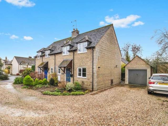 House for sale in Fossebridge, Gloucestershire
