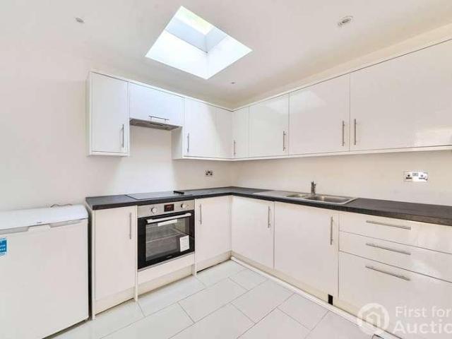 House for sale in Motspur Park, Greater London