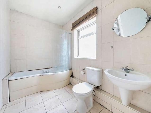 House for sale in Northwood, Northwood