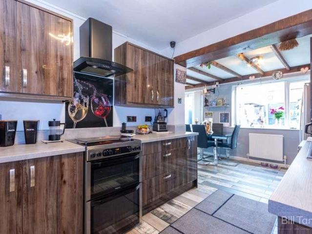 House for sale in Chase Terrace, Lichfield