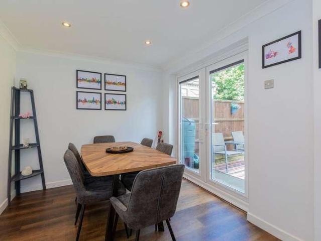 House for sale in Windsor, Cox Green