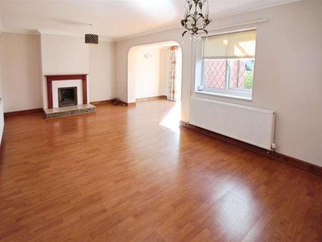 House for sale in Garforth, West Yorkshire